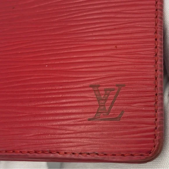 Louis Vuitton Red Leather Epi Textured Wallet - Picture 2 of 15